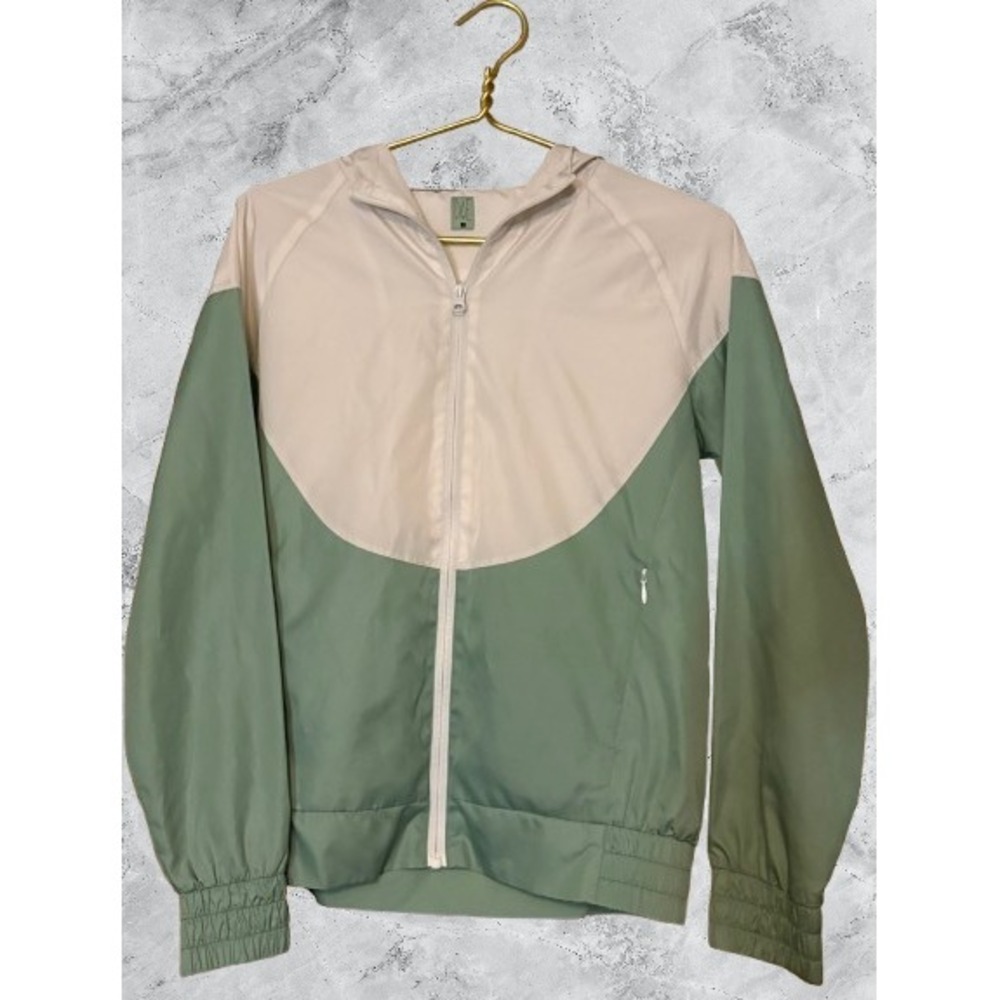DAE Womens Colorblock Windbreaker Jacket Sage Green Cream Full Zip Hooded Small